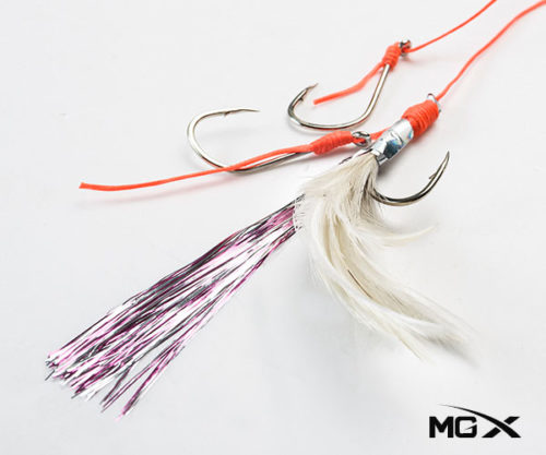 anzuelo mgx con plumas CR 03